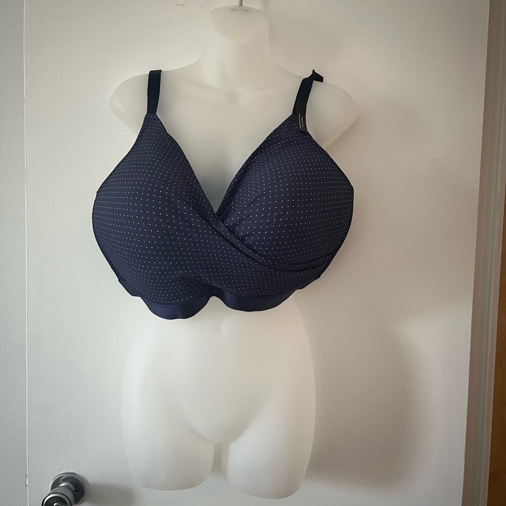 Wireless T-shirt  Polka Dot Bra from Additionelle only worn twice no tags